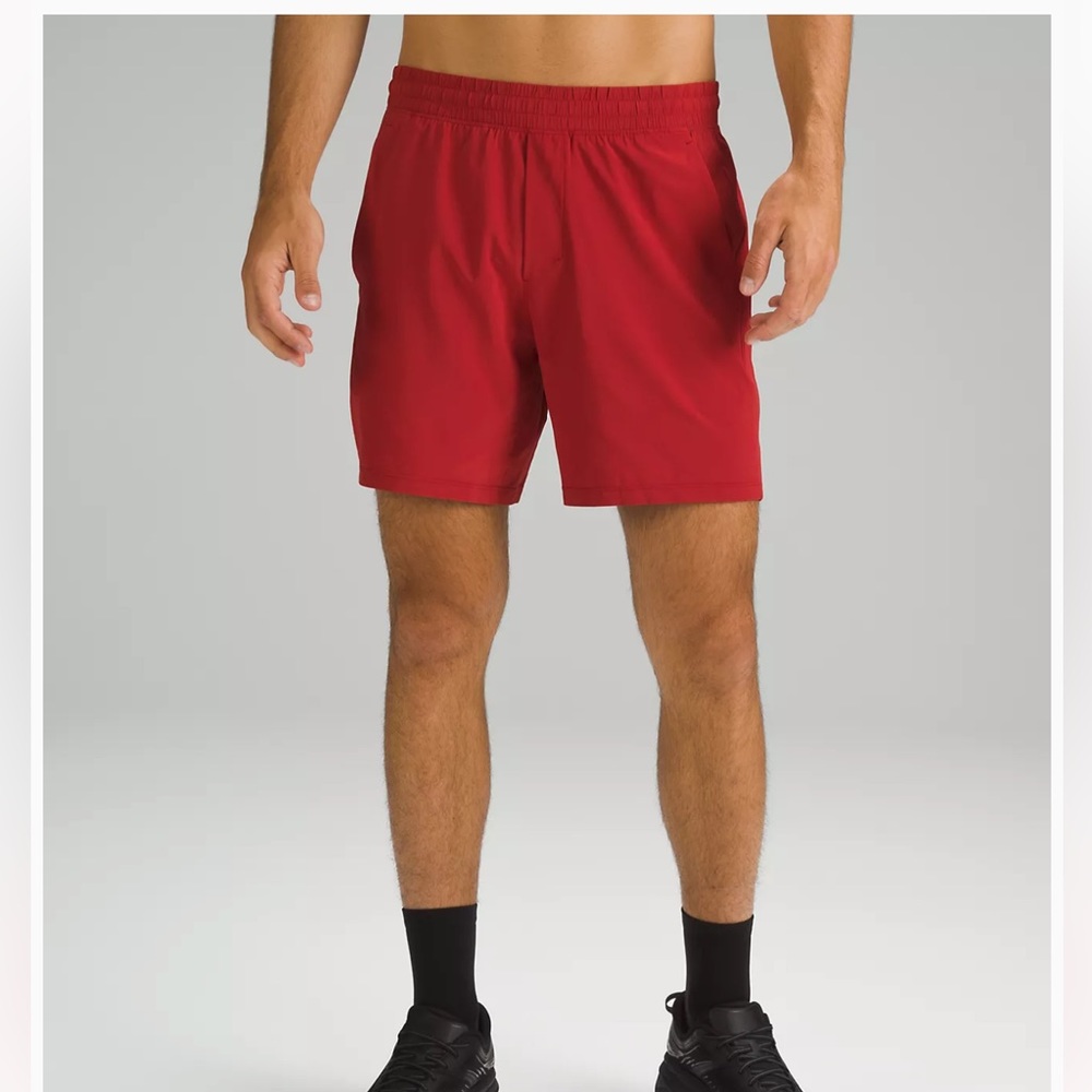 Lululemon peace breaker short 7”